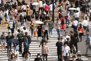 太阳vs雄鹿首发：太阳三巨头vs利拉德 字母哥缺战 米德尔顿复出